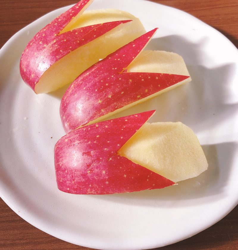 旬の果物 4 000年前から栽培されているりんごの歴史と飾り切り キャラ弁 P S Kitchen